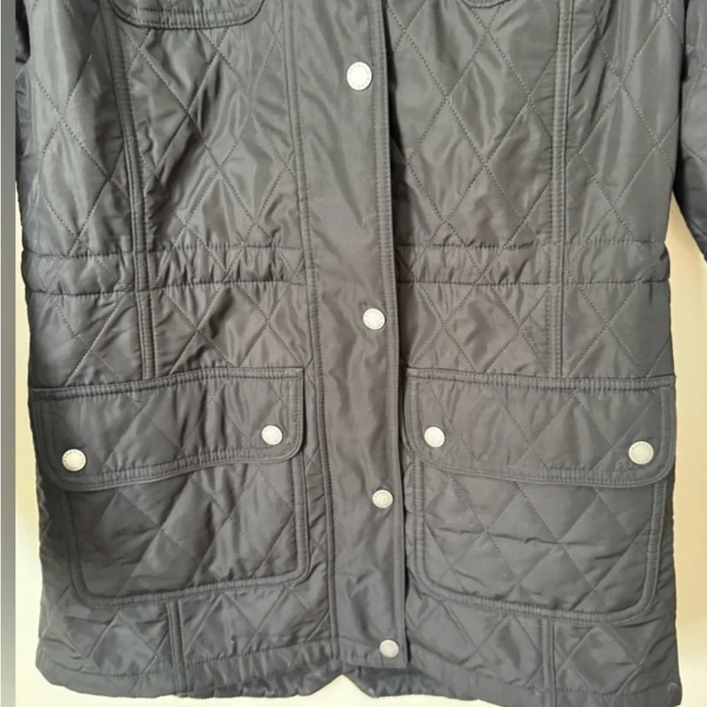 Barbour Quilted Utility Jacket in Black - Picture 3 of 6